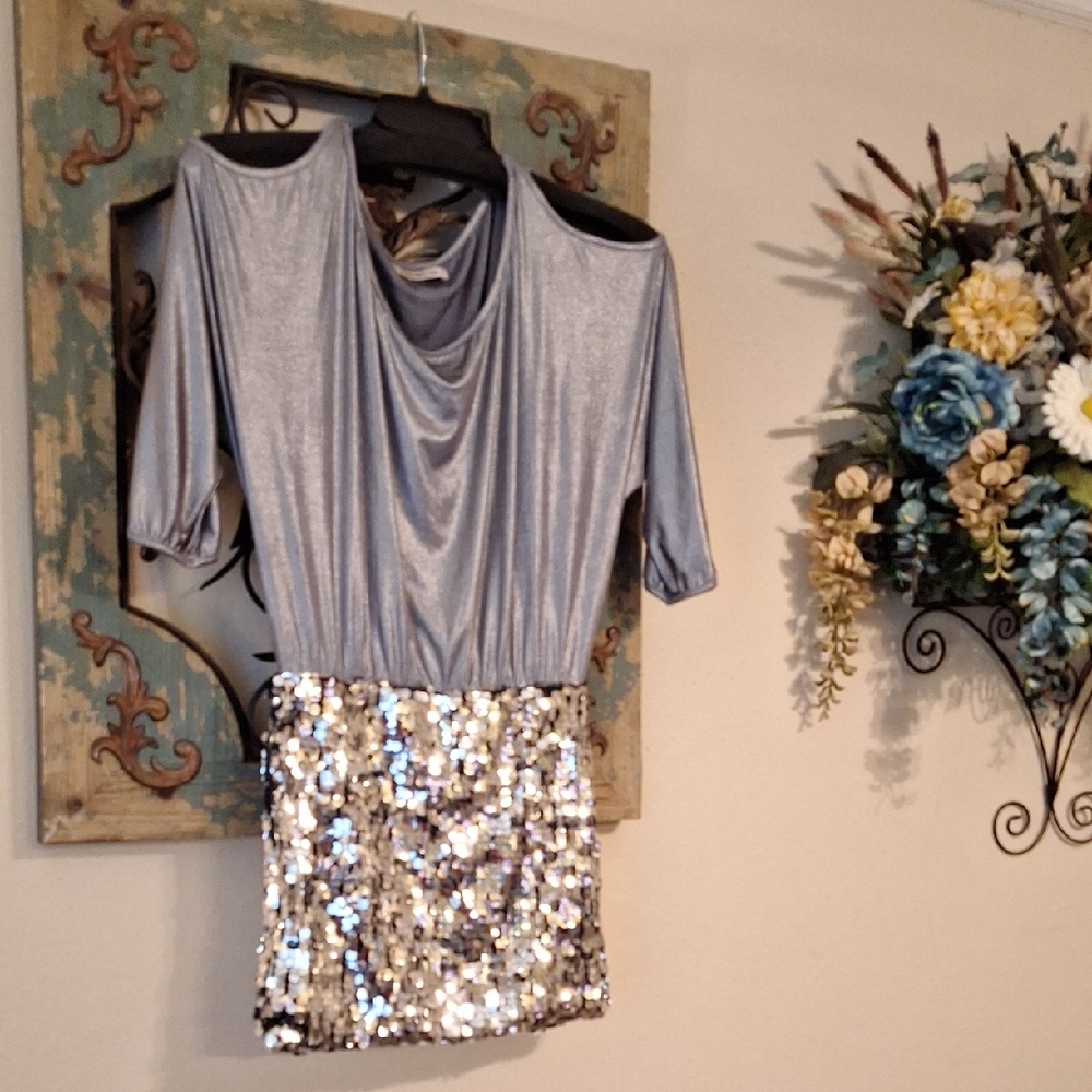 Shimmery Silver & Sequin Cold Shoulder Mini Dress. Great Holiday Dress. Size M